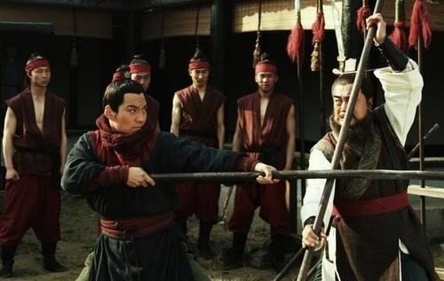 梁山&燕青在见到李师师后发生了一件事,直到离开梁山团队才敢说出来!