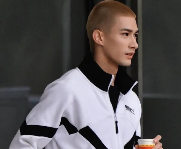 《創(chuàng)4》你磕“你滴涵王”CP嗎？曾涵江給米卡加油，像宣誓主權(quán)