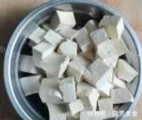 豆腐自从换了新做法,孩子总嚷嚷着要吃,营养鲜香,上桌就光盘!