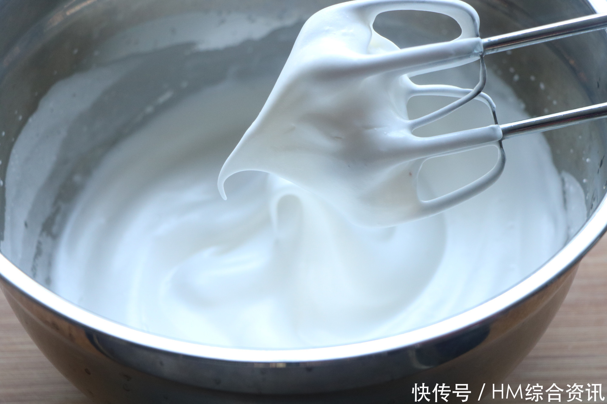 孩子最爱的蛋糕卷,掌握正确方法不开裂,好吃好看,简单失败率低