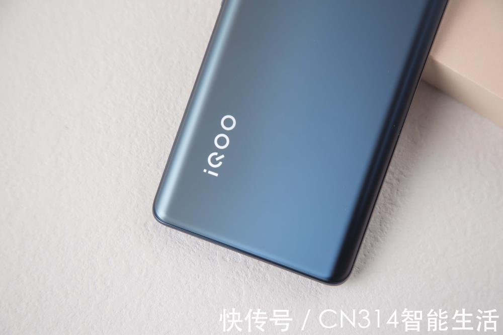 iqoo|年末的骁龙888？iQOO Neo 5S这道“前菜”是什么水平