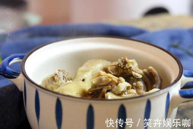 味道|炖老鸭汤时，别直接下锅炖，多加“2步”，汤汁浓郁味道鲜，解馋