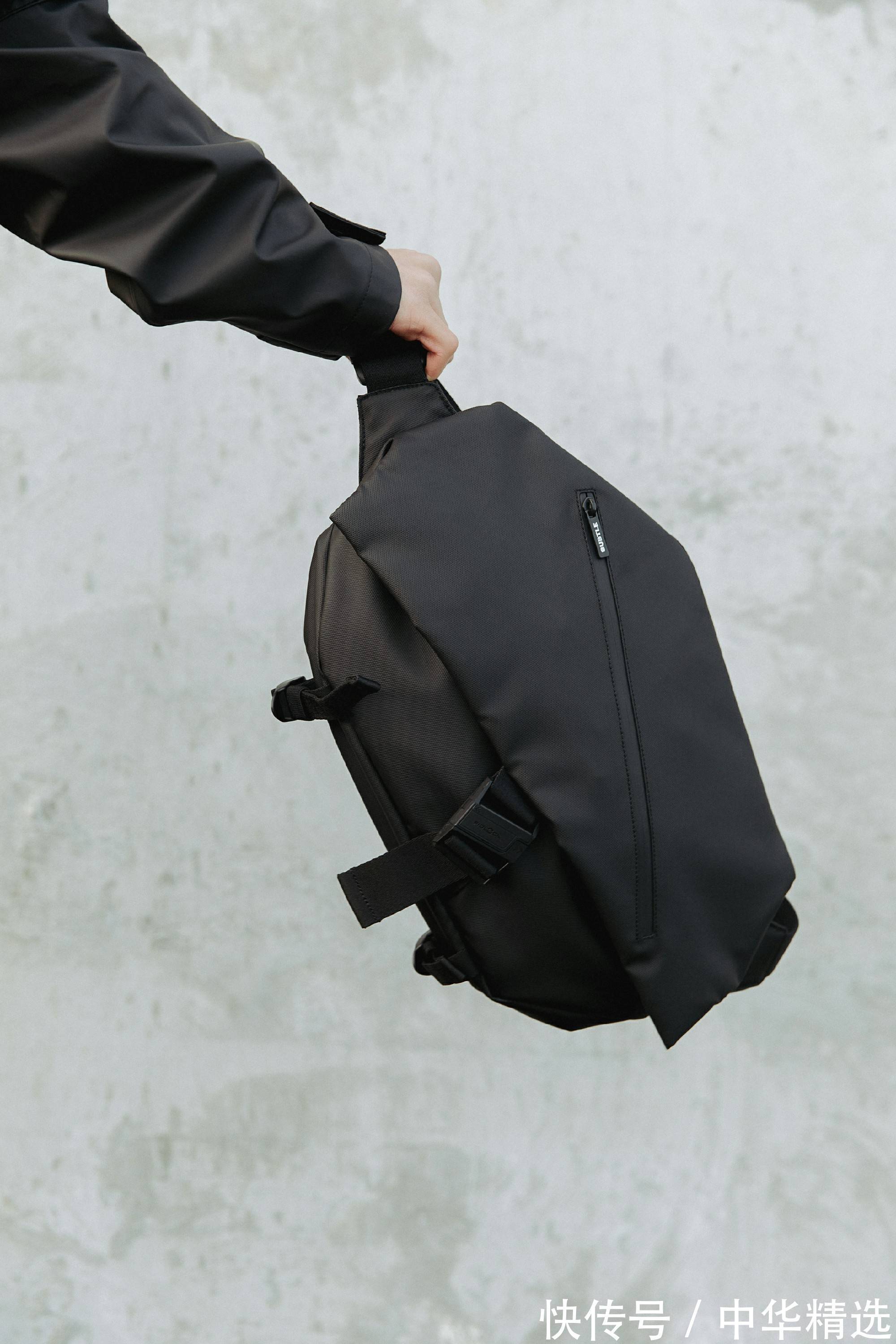 mSUBTLE全新推出MAINSTREET系列机能包袋单品