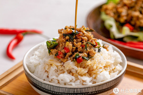  学会|比电饭煲料理还简单快手！这菜学会能吹上一整年！