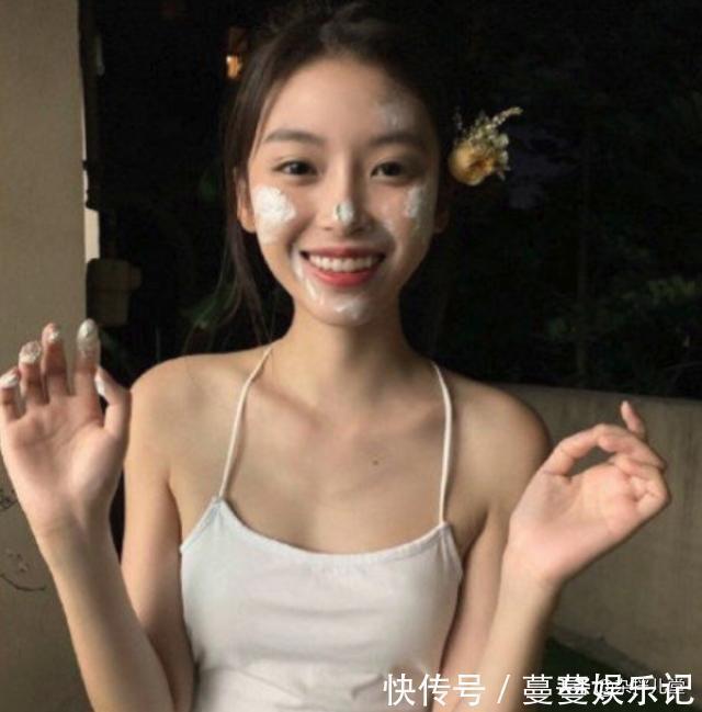 白瘦幼|“巨婴”试穿优衣库童装:病态“白瘦幼”画风作妖,是审美倒退?