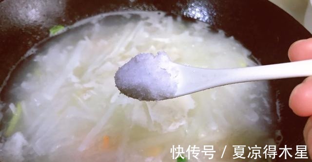 白萝卜|海味萝卜丝汤,在家做鲜美可口,营养又健康!