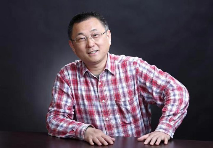 会谈|书博会谈｜刘醒龙：文学必须是人的灵魂呈献