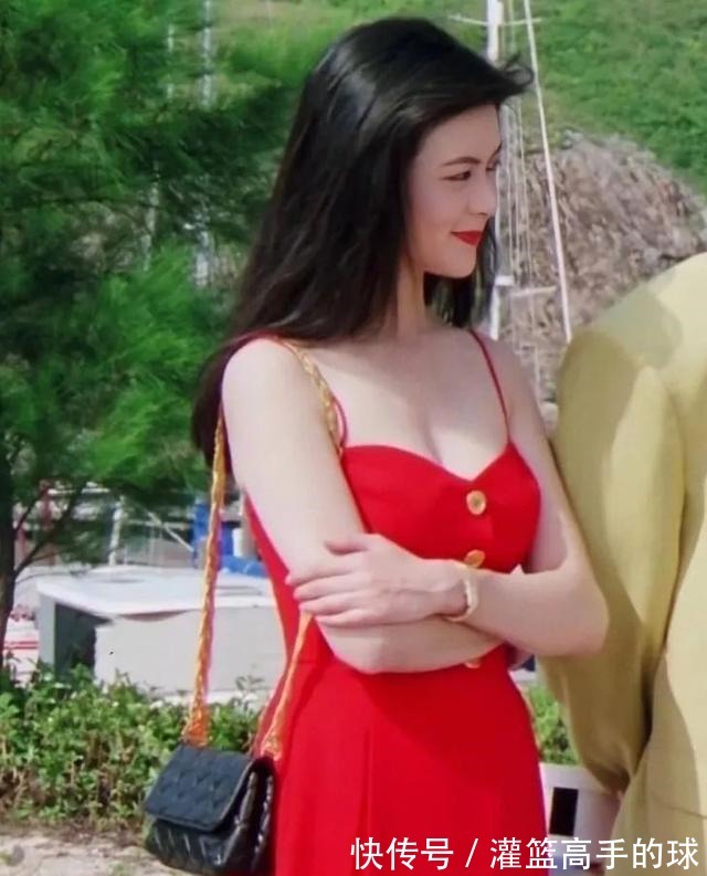 红色|完形填空从90年代火到21世纪的是____的长裙和____的头发!