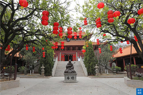 何鸿燊|赌王何鸿燊生前给华南地区最大孔庙捐过一座塔，一座丰碑长留人间