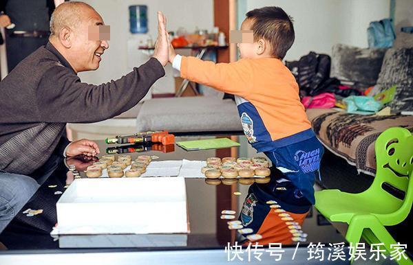 教育|老人该不该插手孩子的教育隔代教育有三大危害,父母要坚定立场