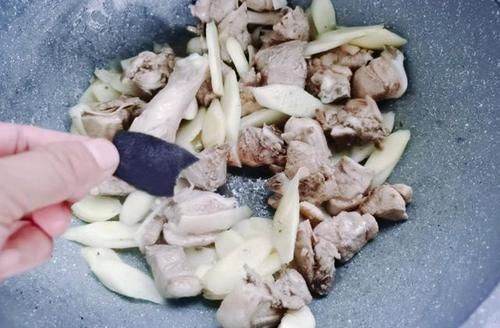  上火|冬天，吃牛羊肉不如吃它，15块钱1斤，好吃不上火