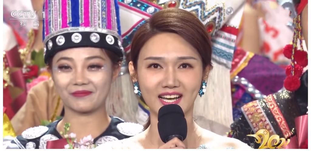 七一晚会|央视主持人龙洋存在感不断增强,参与鸟巢七一晚会,合唱担任C位