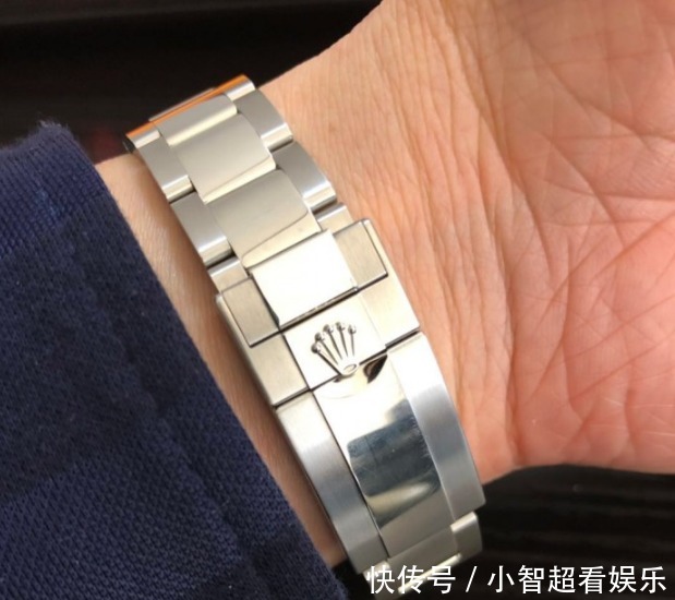灰扑扑|热门款式被一一淘汰,最后看中冷门的劳力士蓝针灰游艇