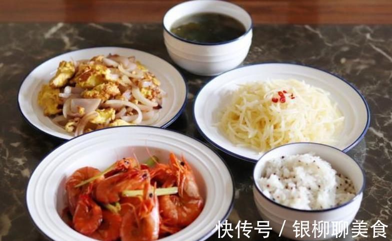 紫菜汤|孩子不在家,老两口的晚餐走红朋友圈,网友:最好的美食要用心做