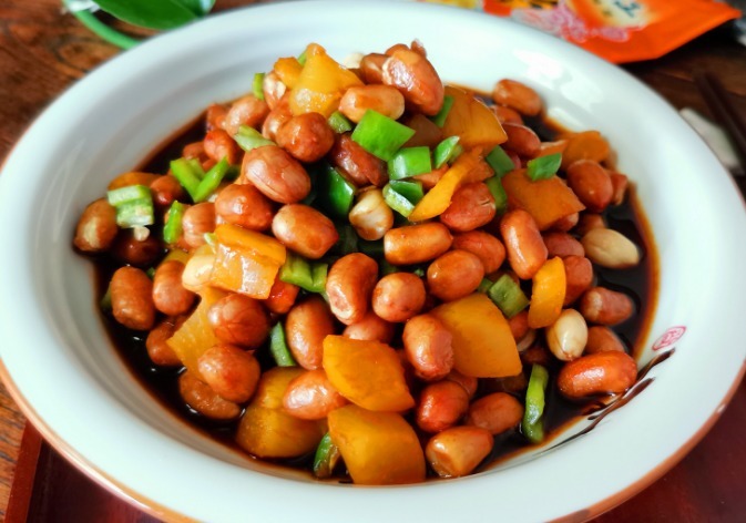 阿司匹林|花生与“此物”同食，远胜“阿司匹林”，坚持吃，远离高血压