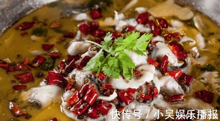 鱼肉|57岁大厨, 教您正宗酸菜鱼做法和6诀窍, 保证鱼片又滑又嫩还不碎