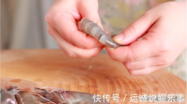 章鱼|虾仁章鱼蟹肉海鲜大咖云集的海鲜饼来了,简单美味口口鲜嫩满足