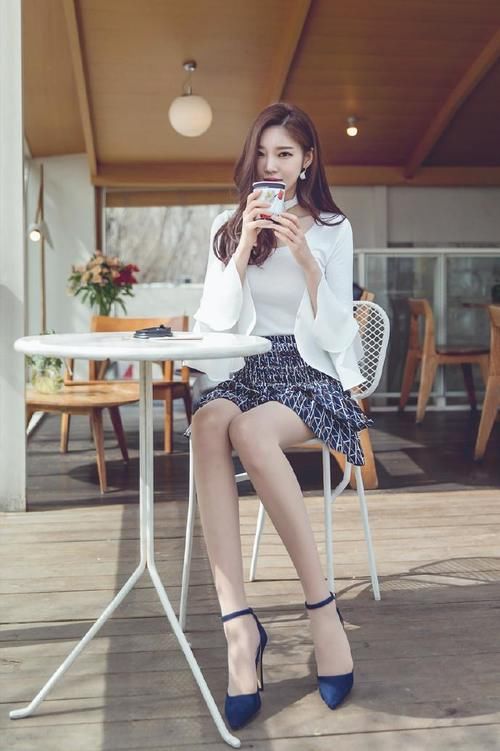  肤色|想要一天内都拥有自信, 职业女性必备两双肤色丝袜