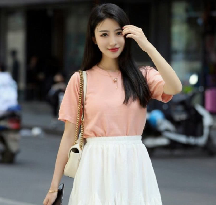 写真 换季不知道选择什么搭配变身酷女孩就用这种新造型!