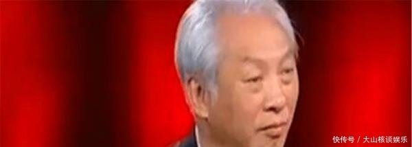 道士手捧“祖传宝刀”鉴宝, 专家 你这是假货, 道士开始仰天长笑