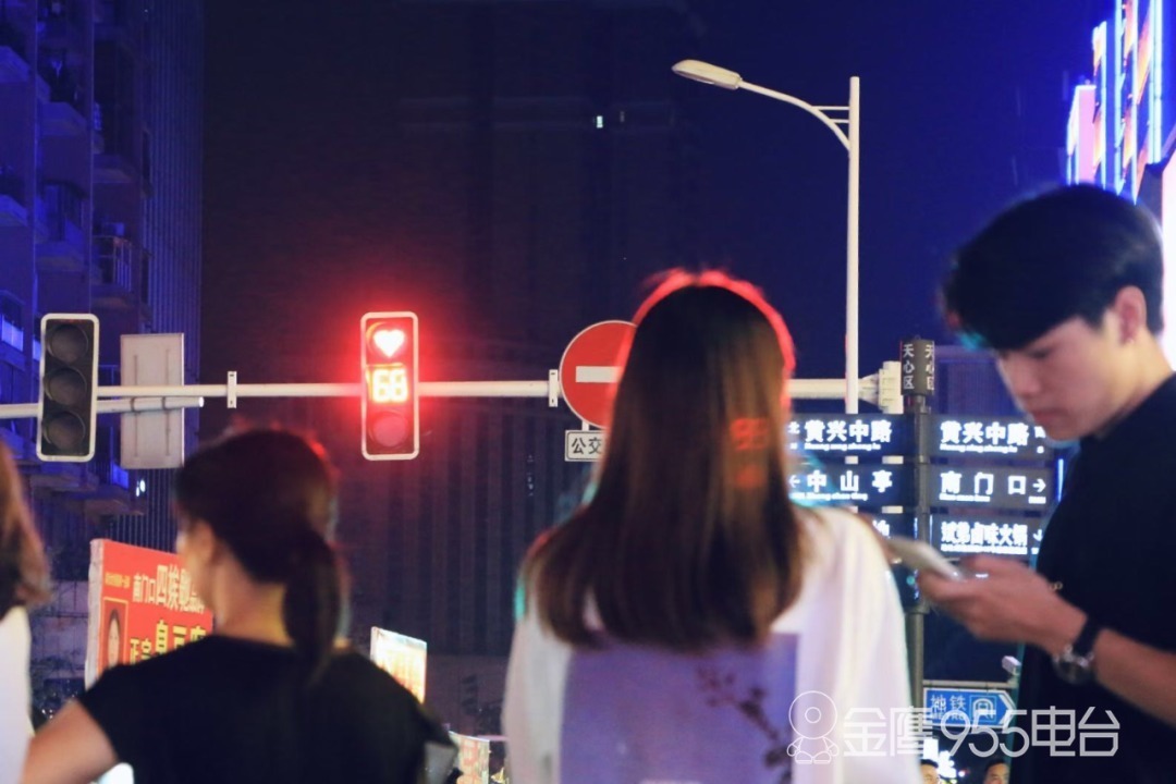 老年|网红长沙的拜年方式，太浪漫了！