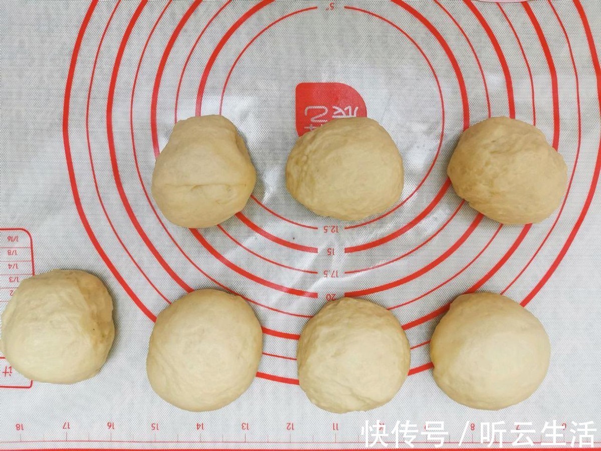 绵白糖|学会做豆沙圈圈面包,再也不用去蛋糕店买了,甜腻浓香真好吃