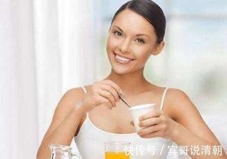 工作时间|长寿的女人，一般会有4个好习惯，看看你能占几个，早知早受益