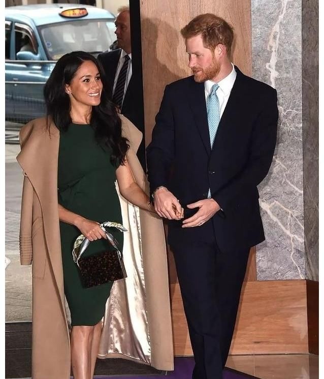 梅根马克尔|梅根很早就策划制作动画片,啪啪打脸哈里王子,他似乎被蒙在鼓里