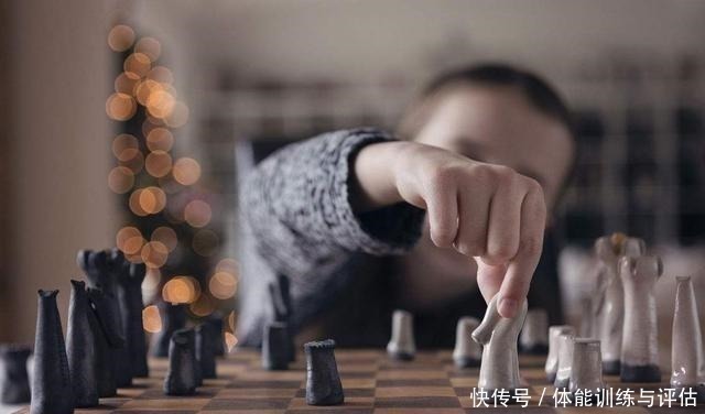 话痨|聪明的孩子,在五岁的时候都具备这3个特征,你家也有吗!