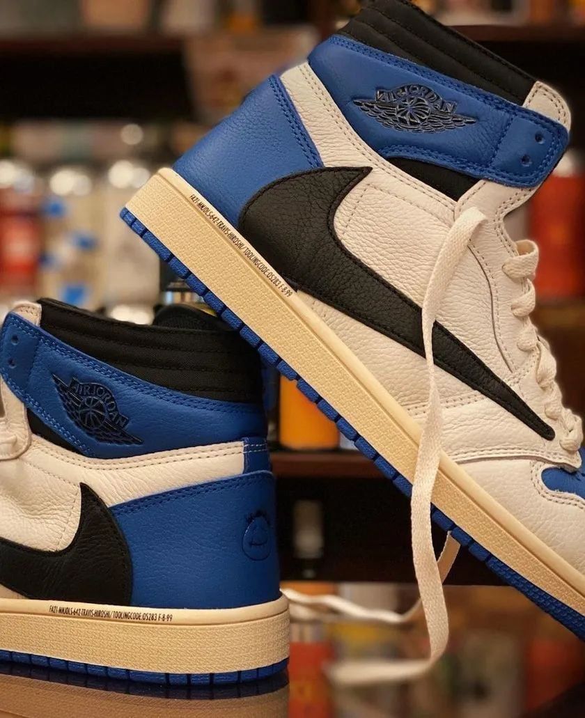 tr预定今年鞋王?TS x 藤原浩闪电 x AJ 1 三方联名最新实物美照发布!