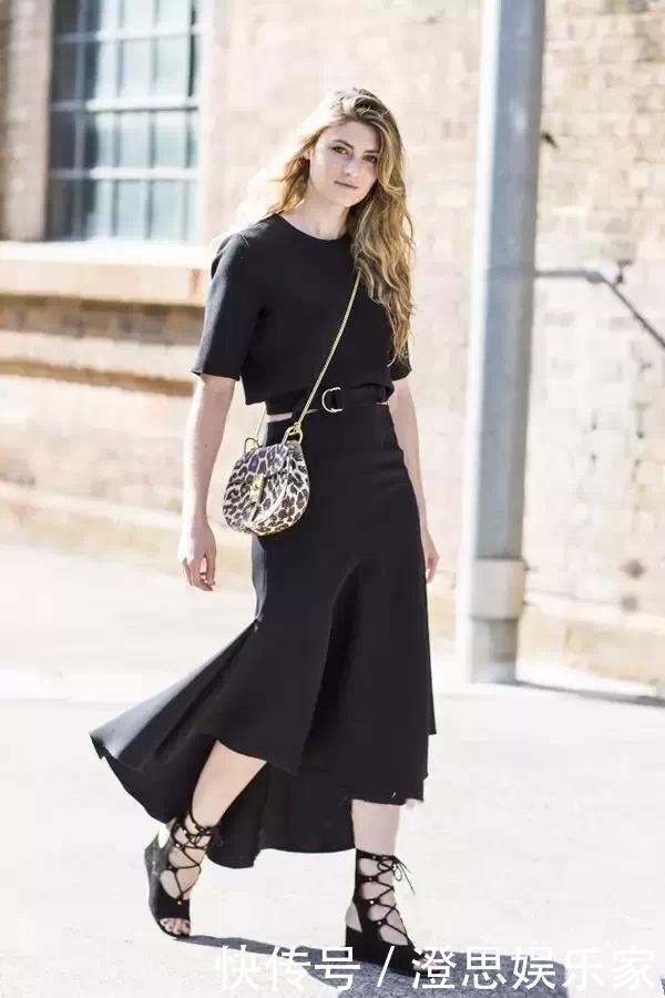 小白鞋要让位了,今年比较流行“牙签鞋”,精致清凉又不捂脚