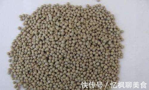 老人|5岁孙女吞下干燥剂,奶奶急中生智救了孩子,医生:有文化的老人