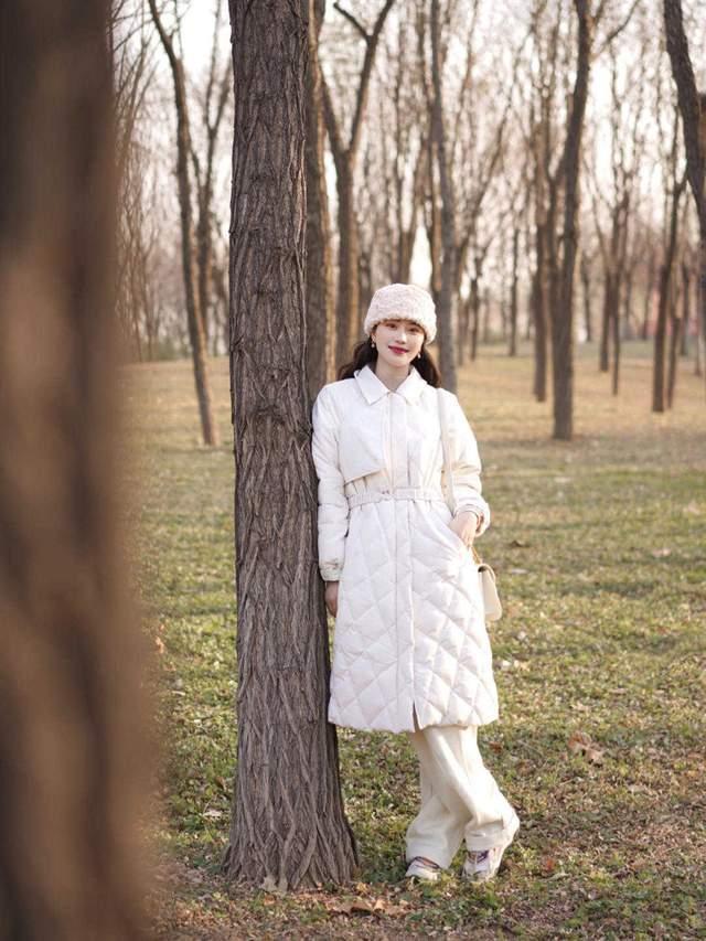 保暖 羽绒服别穿紧身裤了,今年流行这三种搭配方法,不仅时髦还保暖