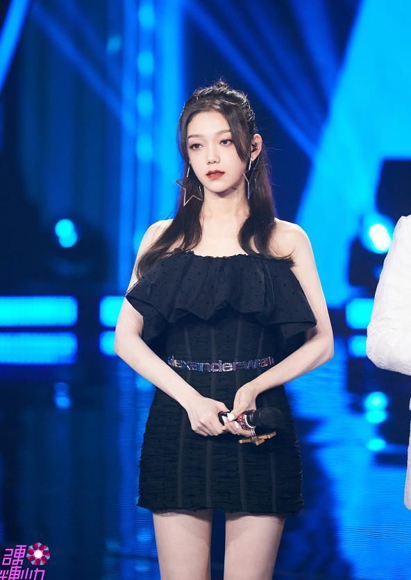 硬糖少女资源差距拉开:张艺凡官宣《这就是演员》,郑乃馨零个资