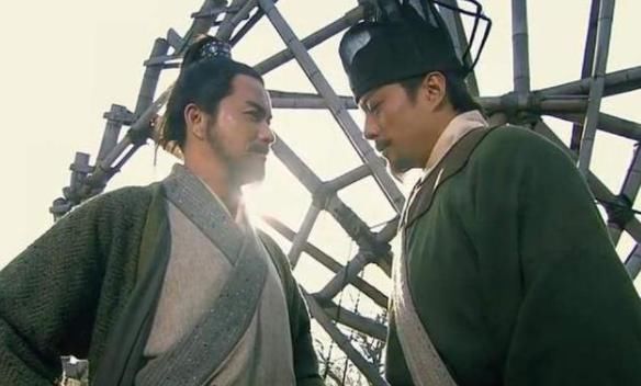 好汉!晁盖私自排了回座次,让宋江极为不满,致使两位好汉险些人头落地