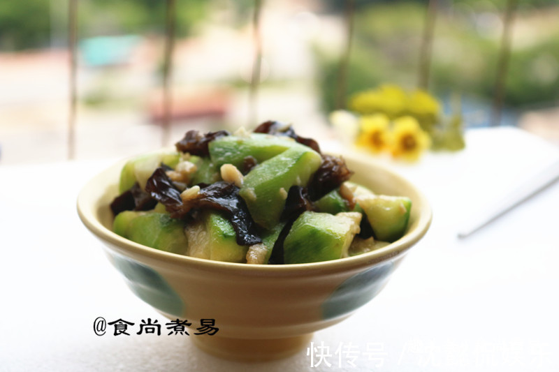 关键|入秋后,女人不妨多吃此菜,营养低脂,润燥又补水,关键很简单
