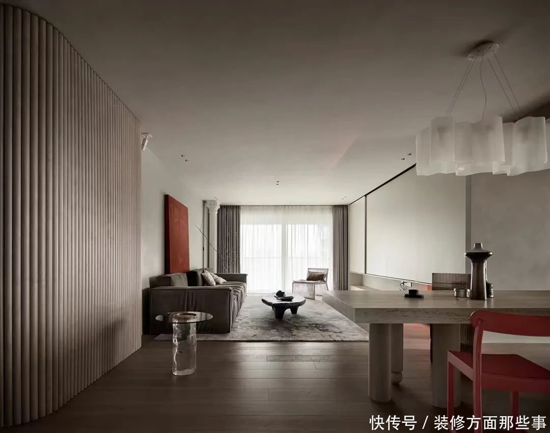 侘寂风混搭，造就美学盛宴，这个家有点儿时髦|198㎡大平层 | 主卧