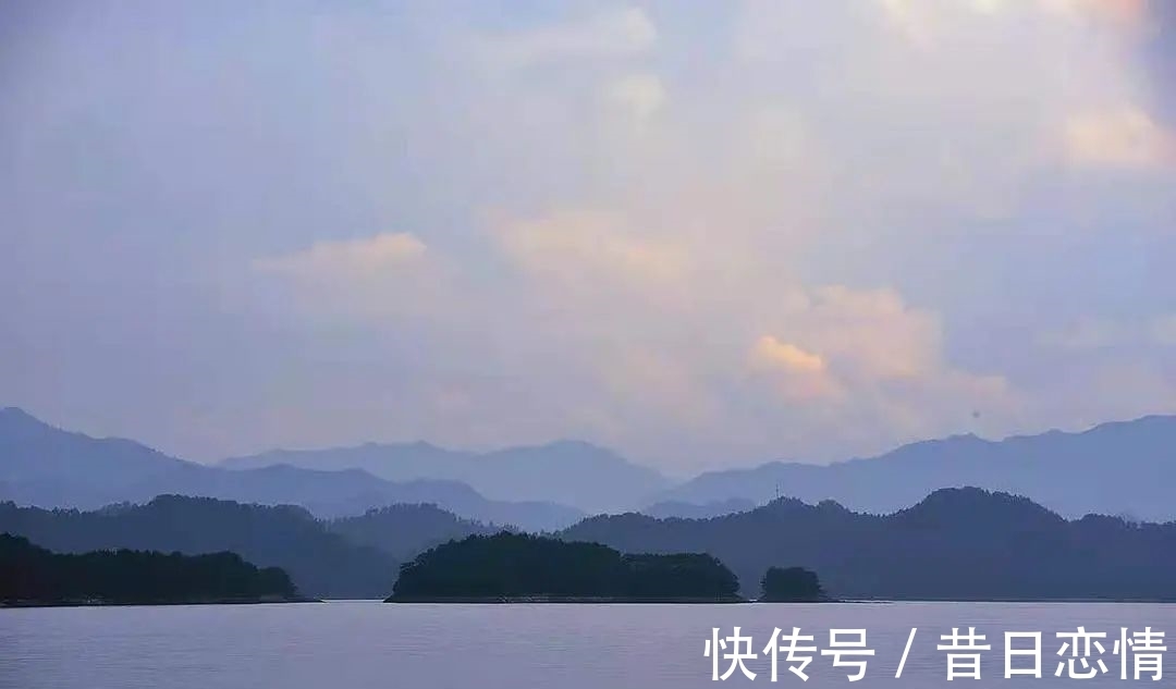 诗句|当年背到头秃的古诗,瞬间读懂了……