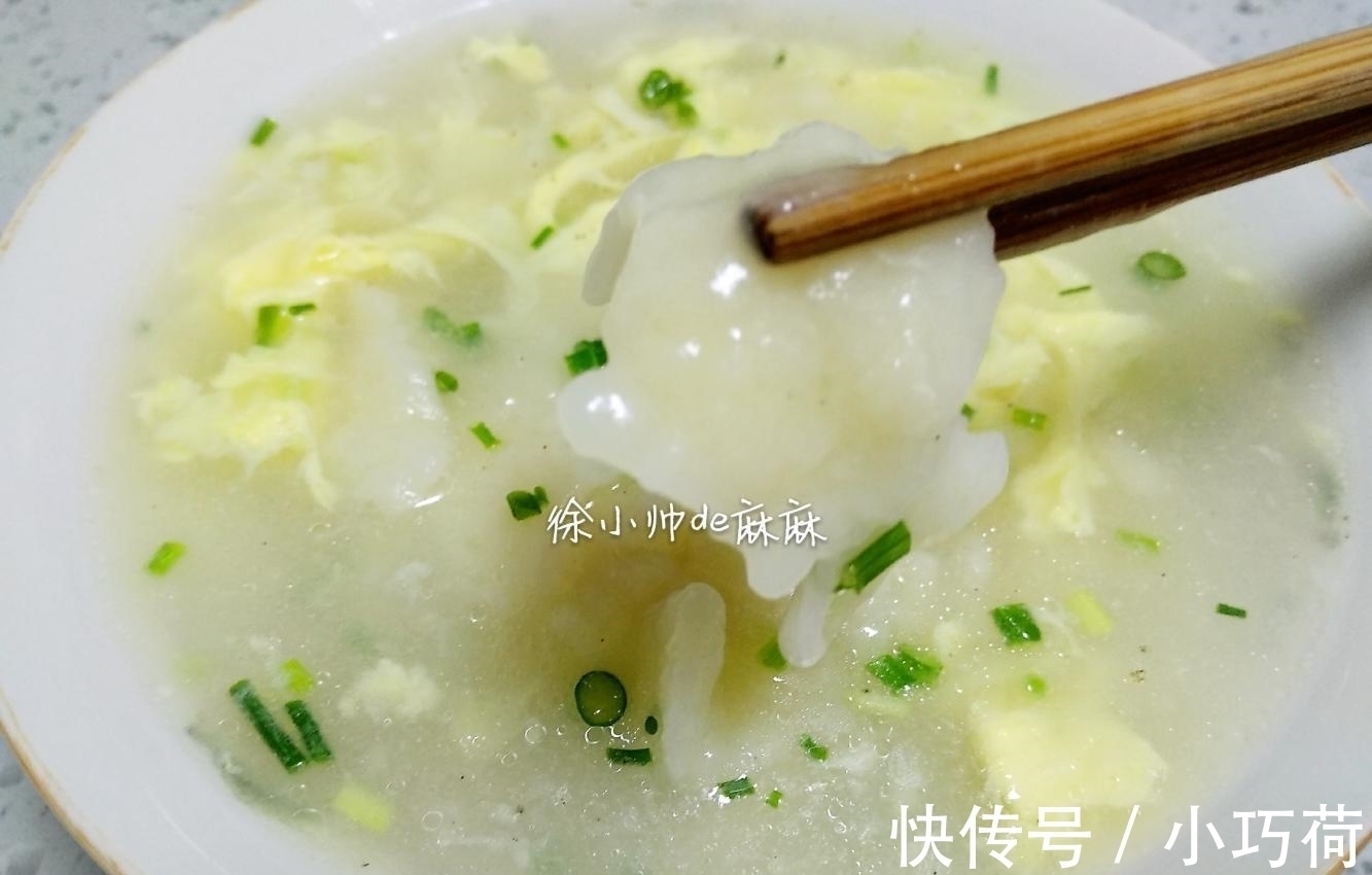 面疙瘩|早餐这样简单做, 只需要两根筷子就搞定, 每次都要吃上三碗才过瘾