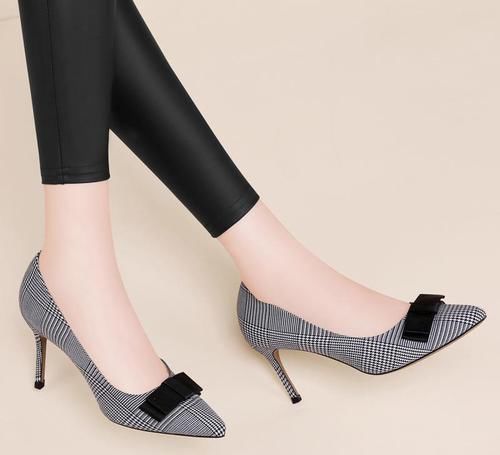 高跟鞋尽管不经常穿,但女人一定要有