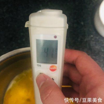 两个小窍门，教你做出完美的巧克力海绵蛋糕