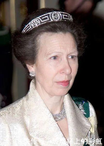 英女王唯一的女儿有这些珠宝算多还是少
