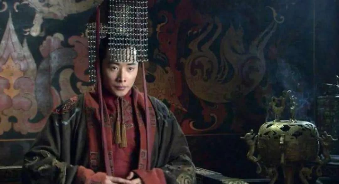 皇族|生前最惨的皇帝,死后被人敬仰。想不到的是后裔居然成为了日本皇族