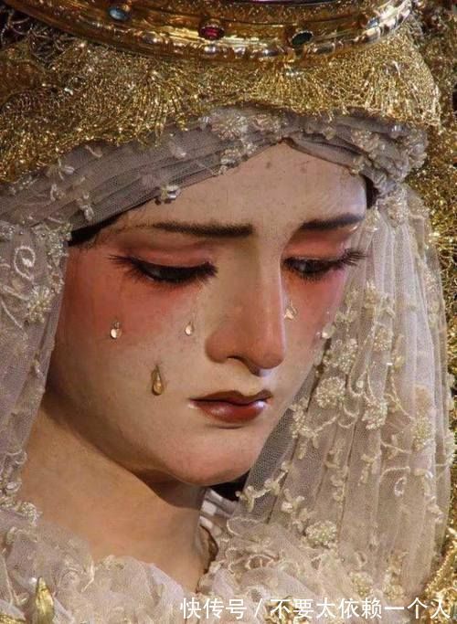 微微一笑@圣母泪妆为什么那么火怜悯众生的高级妆容