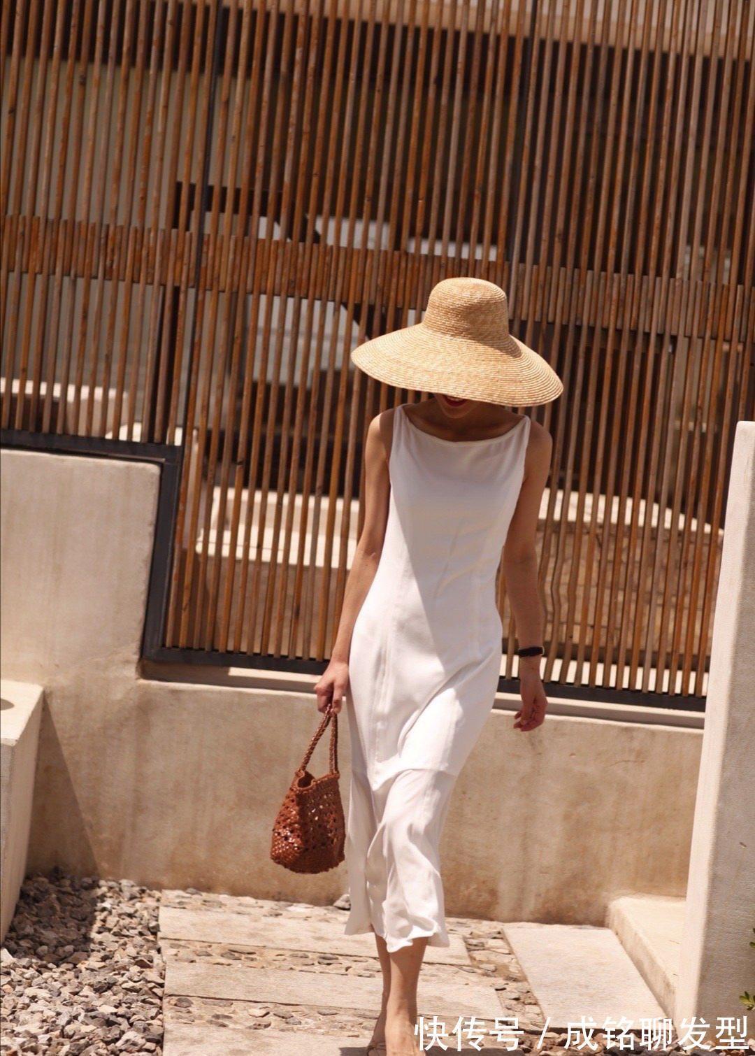 女人|女人年过四十穿衣“不能马虎”,这些搭配简单易学,让你优雅过夏