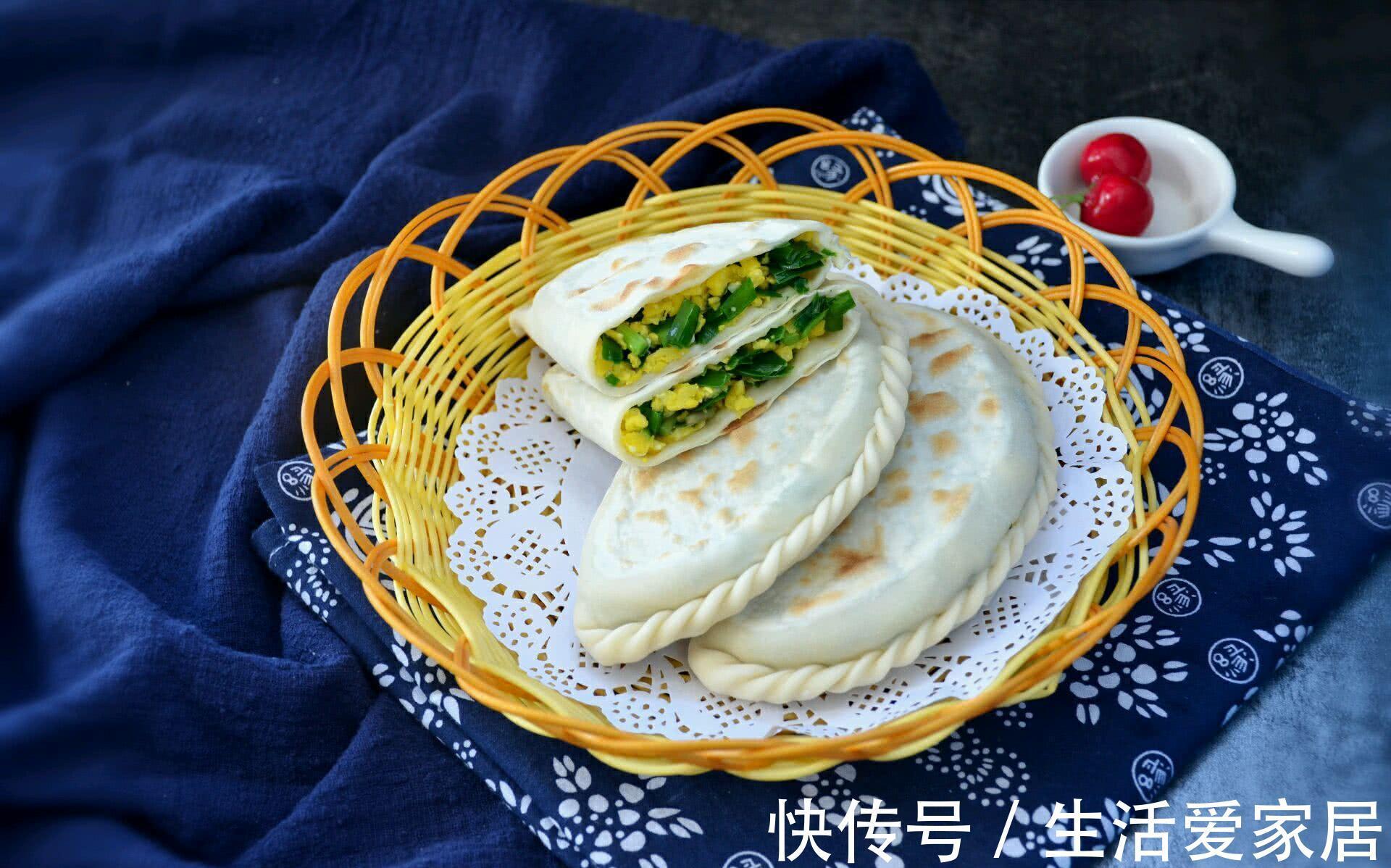 无油版的烙韭菜盒子，无油更健康，外酥里鲜，大人孩子都说好吃