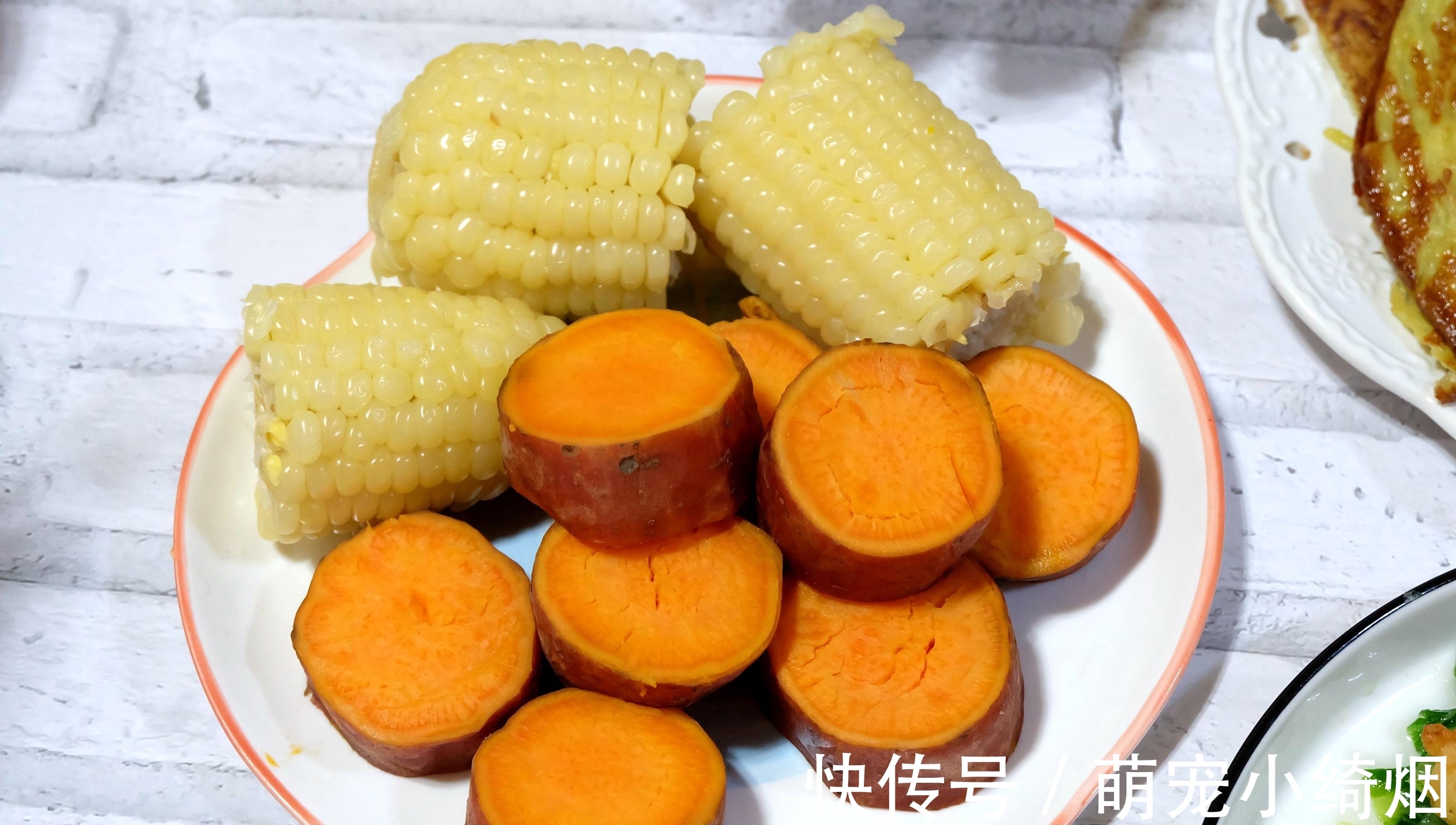 小学生假期早餐晒一晒,勤快妈妈换着花样做早餐,厨房神器用处大