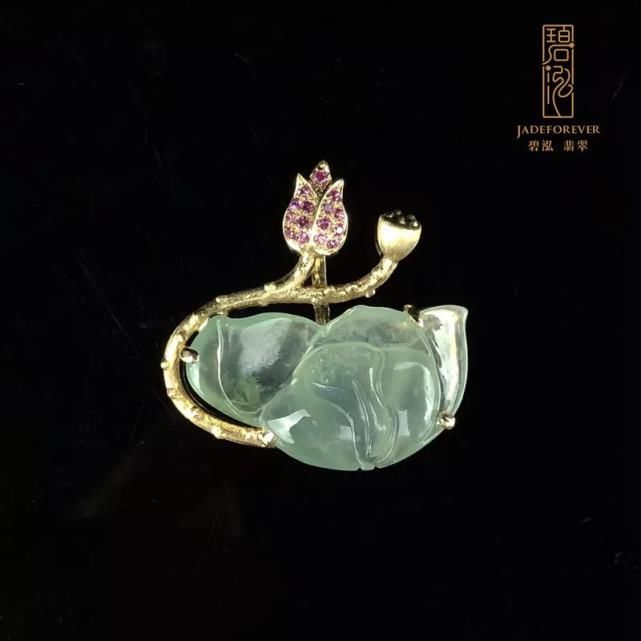 翡翠胸针，女人精致的化身