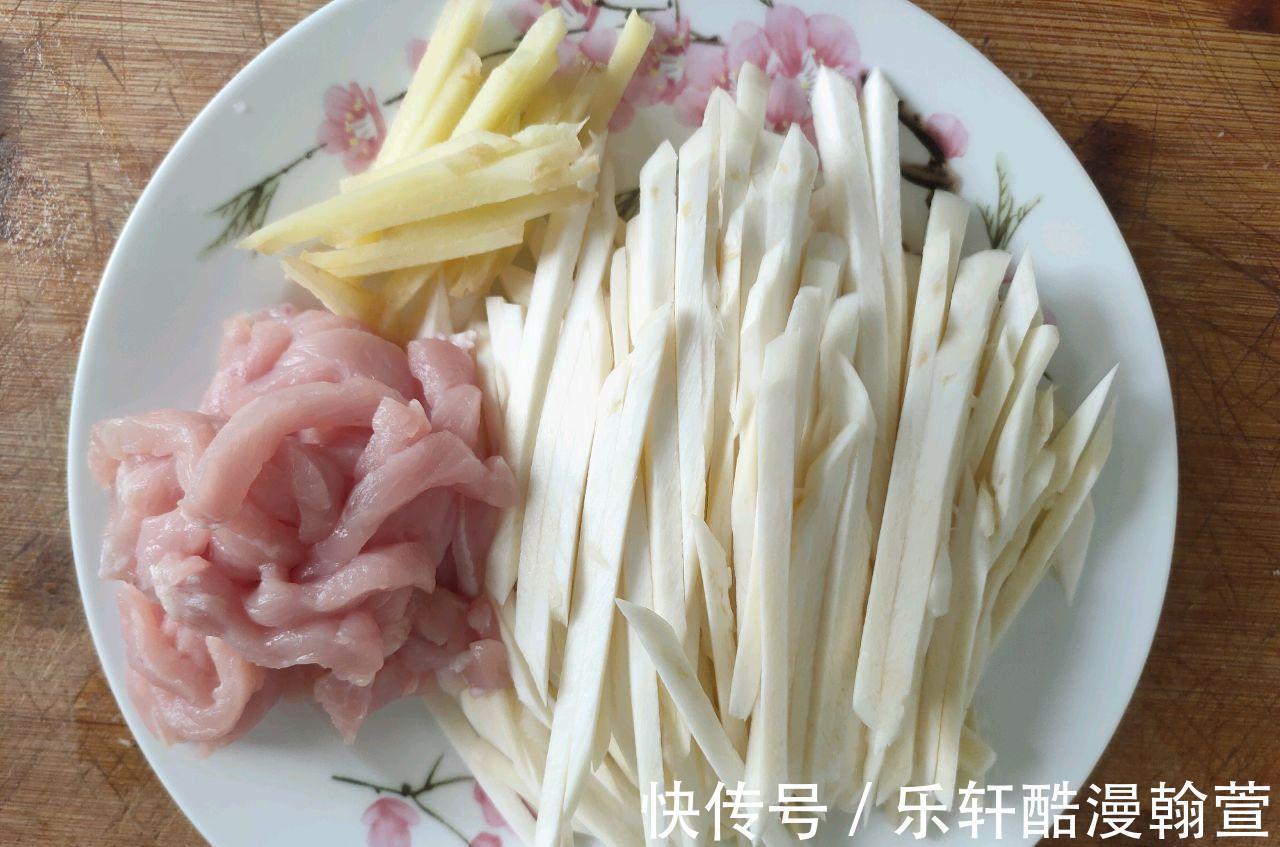 茭白|这菜南方人天天吃，北方人没见过，清甜爽口，解油腻，别不懂吃