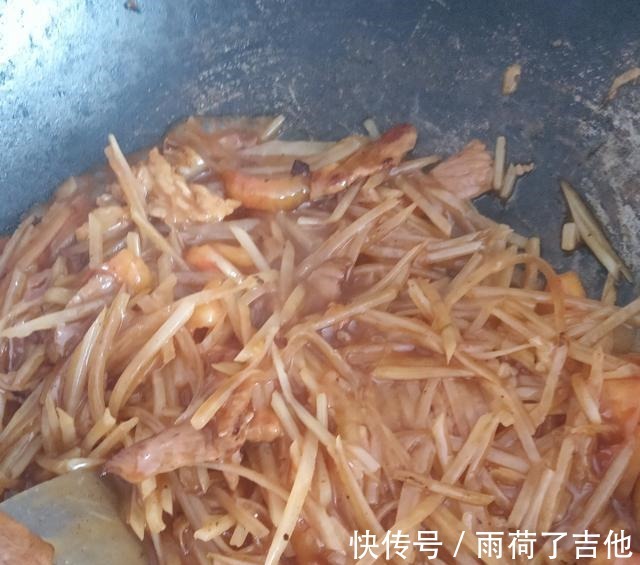 西红柿|酸爽可口的土豆丝做法,具体怎么做呢。一起来看看吧!